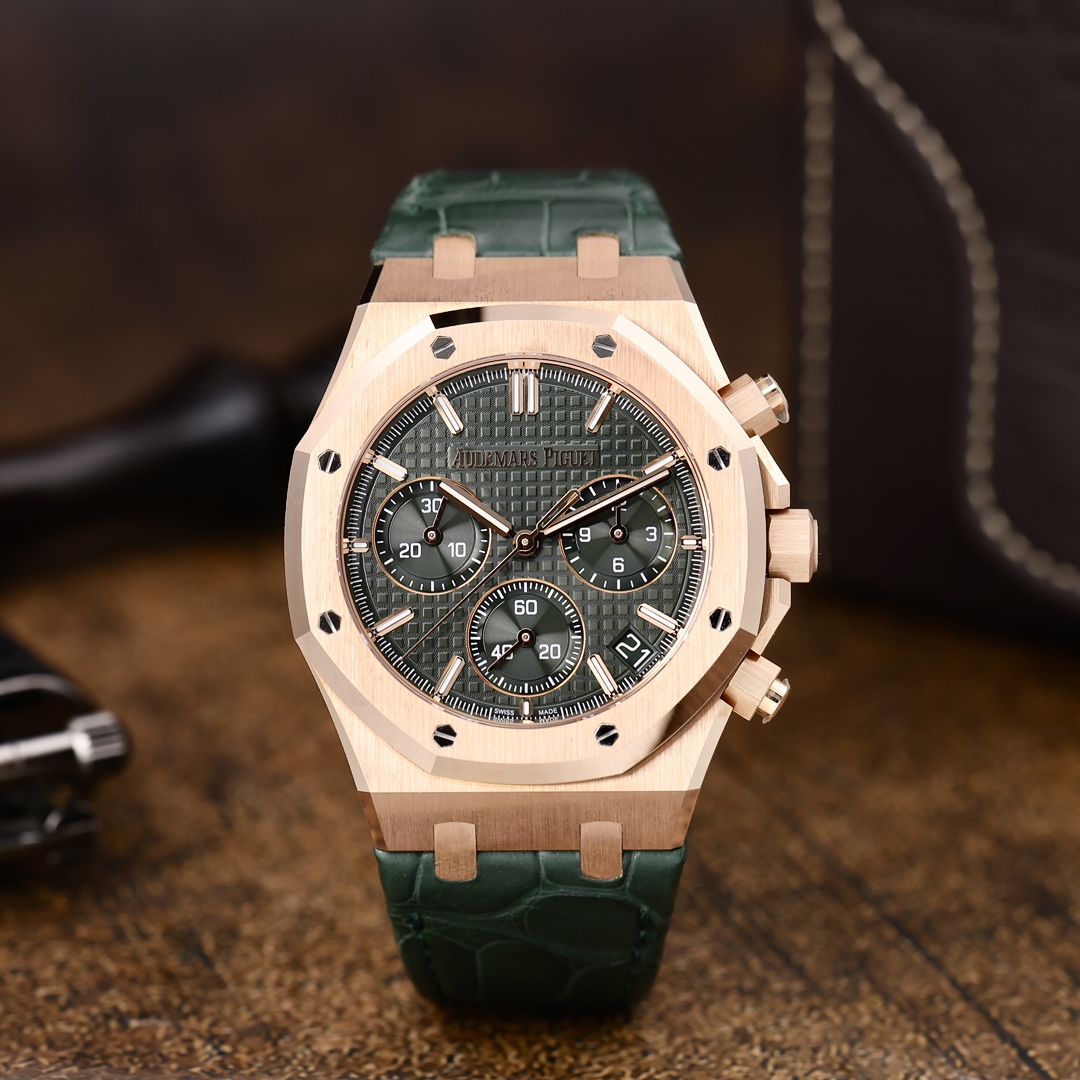 95新 Audemars Piguet/爱彼 26240OR 绿盘 41mm 2024年保卡