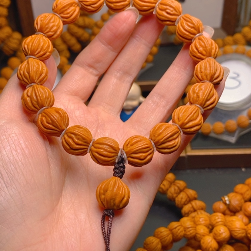 【闪购商品】桃核手串龙文桃核