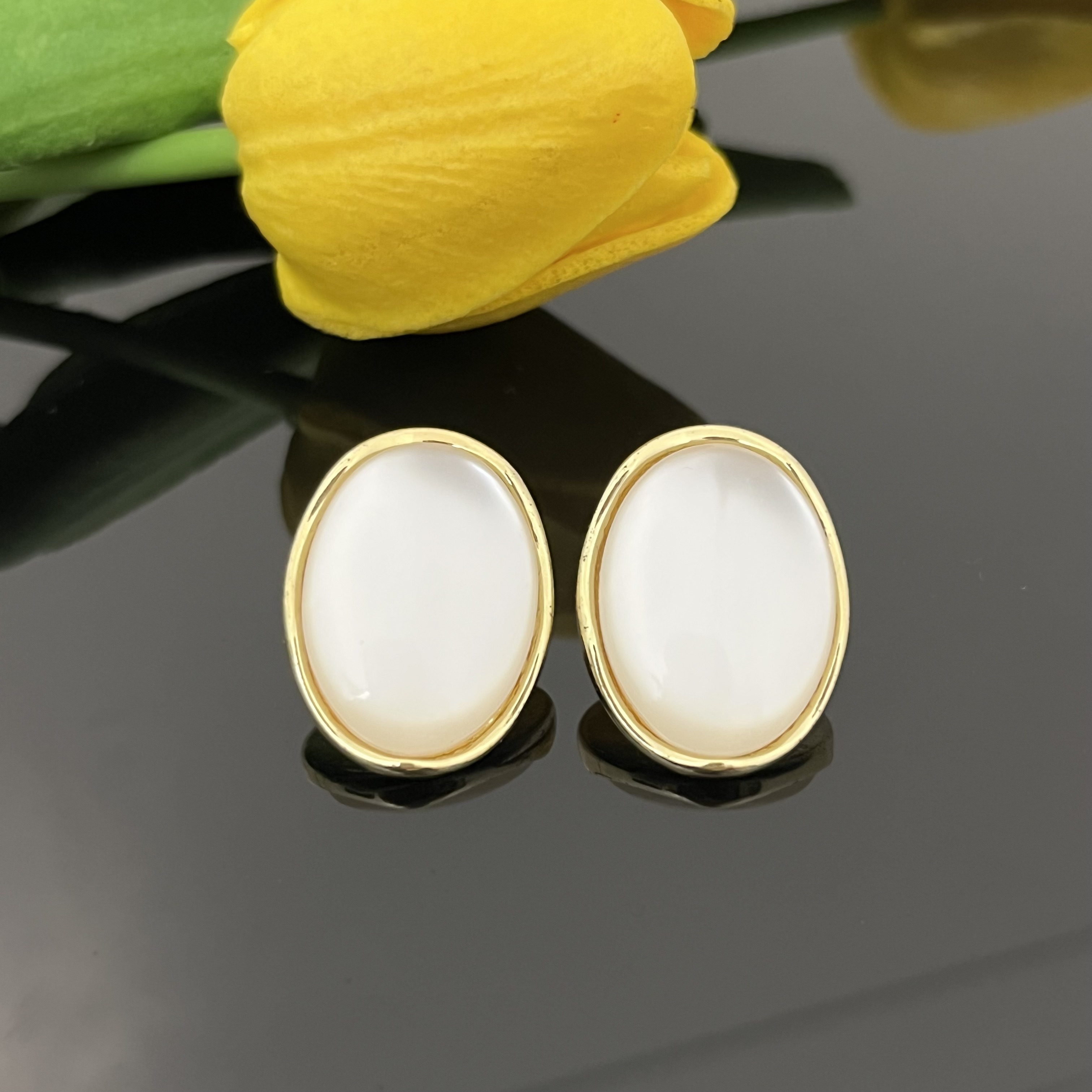 铜合金耳饰 耳钉时尚简约风千金风耳饰简约精致几何轻职风白色