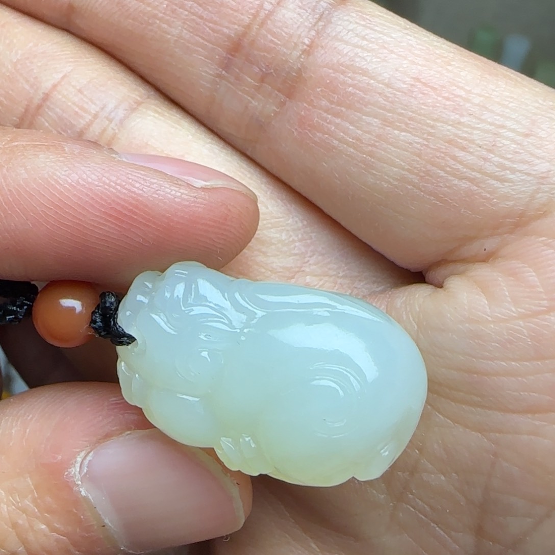 和田玉挂件未镶嵌知***…