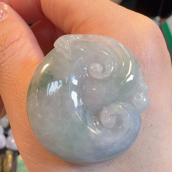 翡翠挂件未镶嵌如意