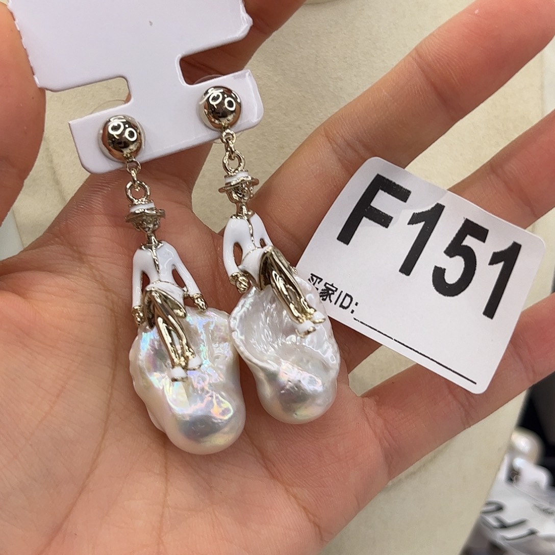 淡水珍珠耳饰合金