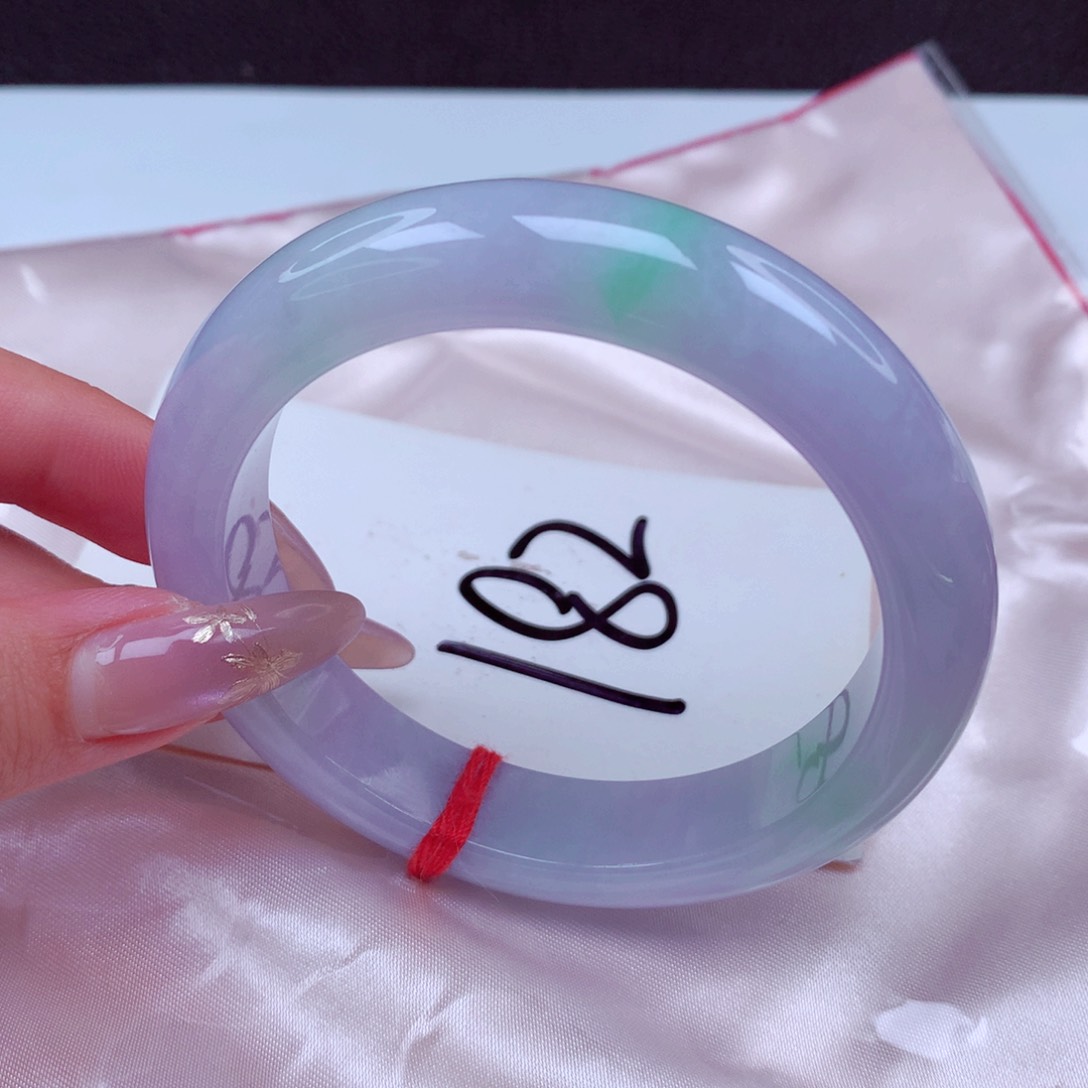 翡翠手镯未镶嵌?****翡翠55