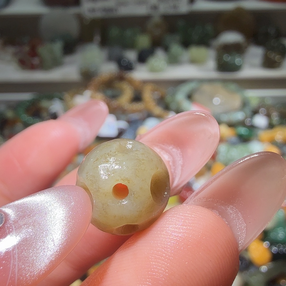 和田玉未镶嵌珠宝奇石