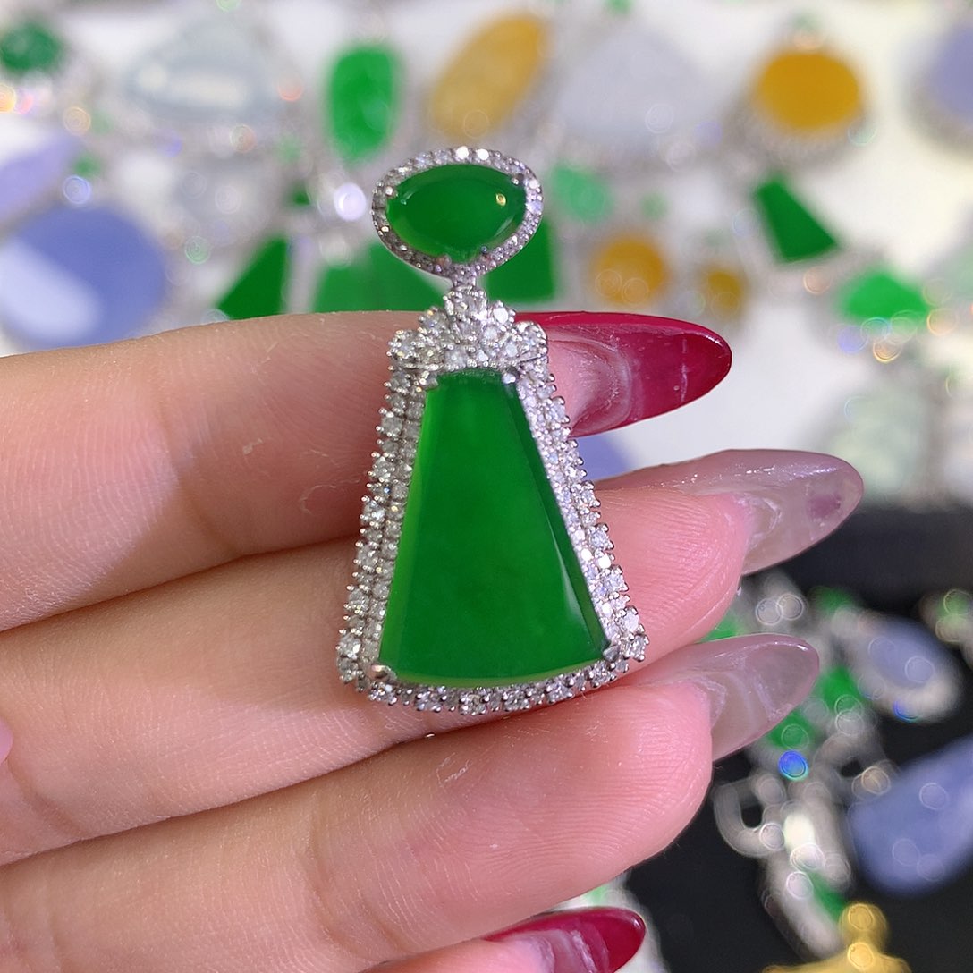 翡翠颈饰18K金镶嵌L*1111111111