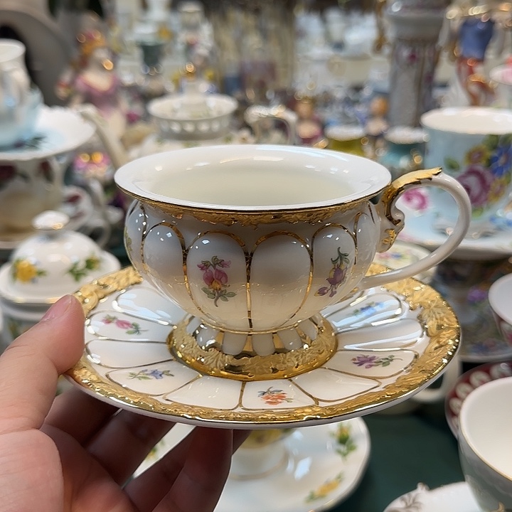 我***气鹿与海陶瓷有限公司