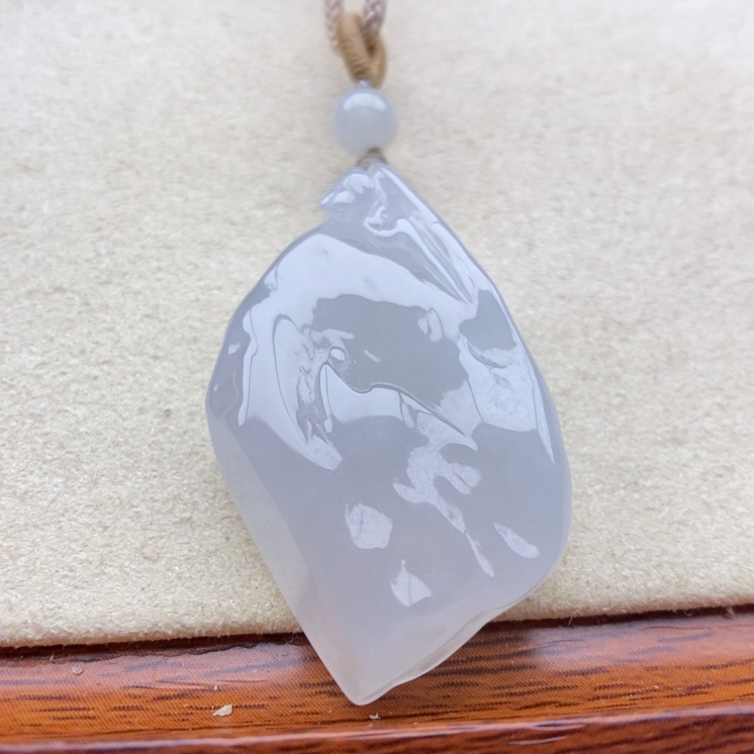 翡翠未镶嵌颈饰吊坠88