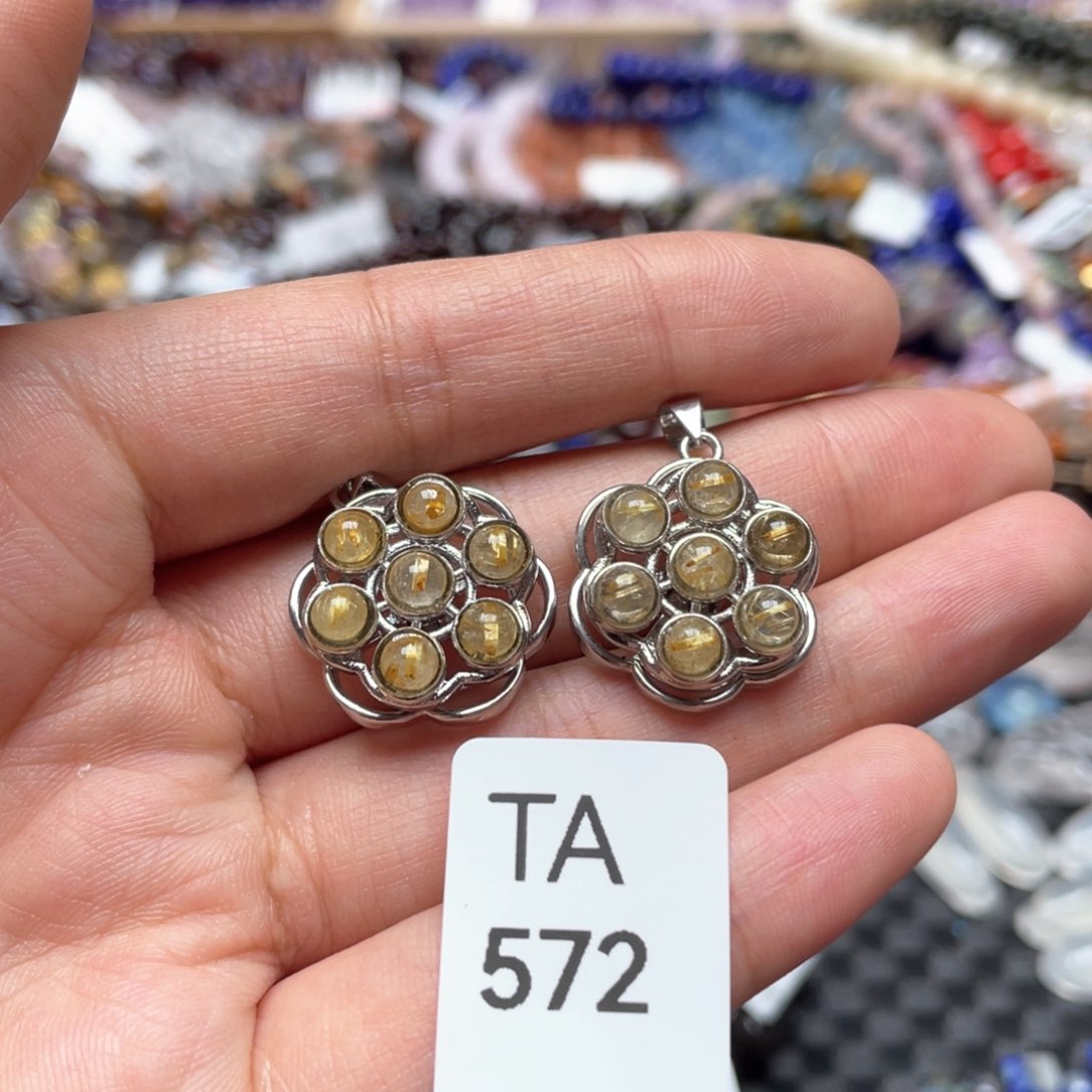 水晶多样性发一只未镶嵌