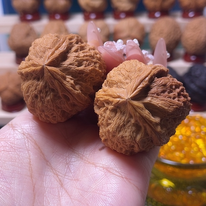 文玩核桃吊坠铁三16