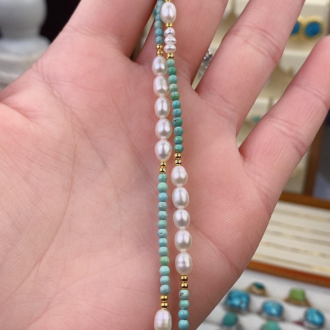 绿松石未镶嵌颈饰