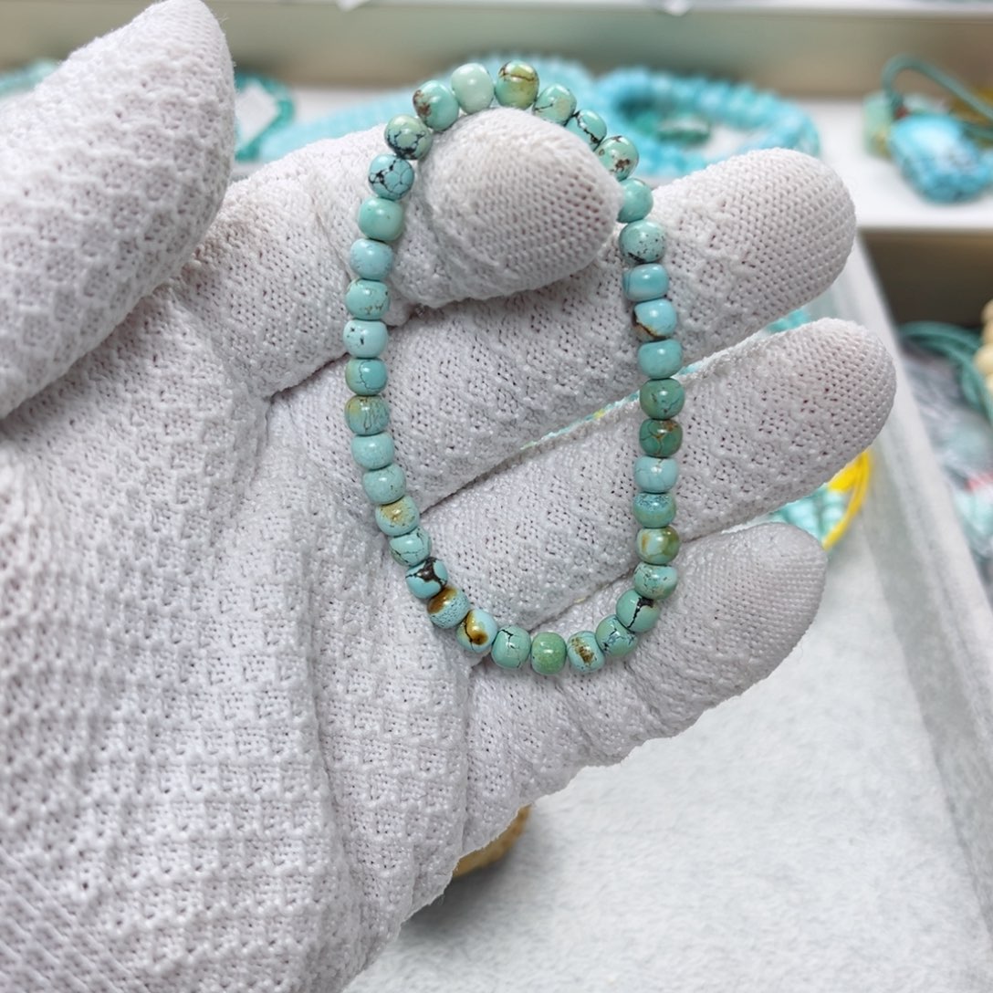 绿松石绿松石未镶嵌