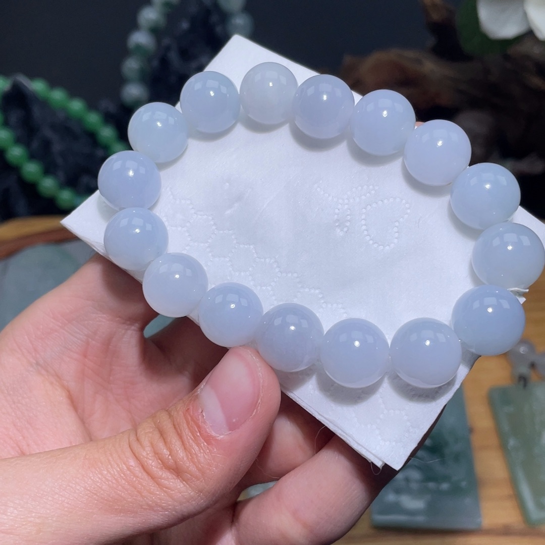 定制翡翠未镶嵌手串