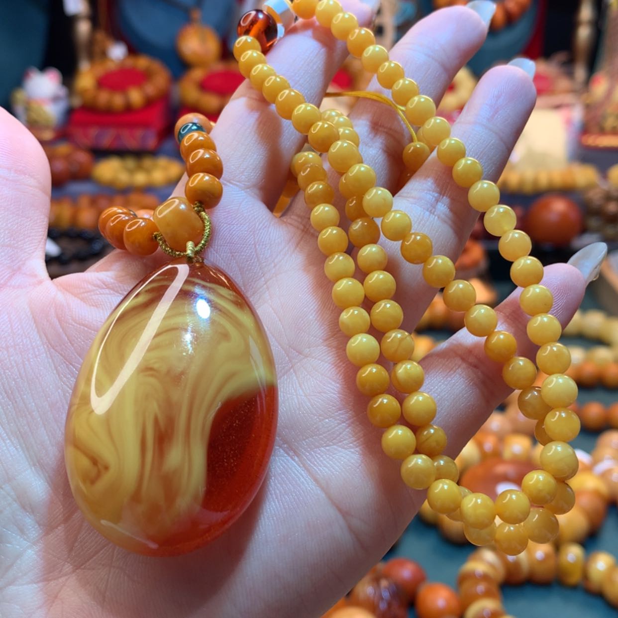 【闪购商品】蜜蜡吊坠(赠链)未镶嵌