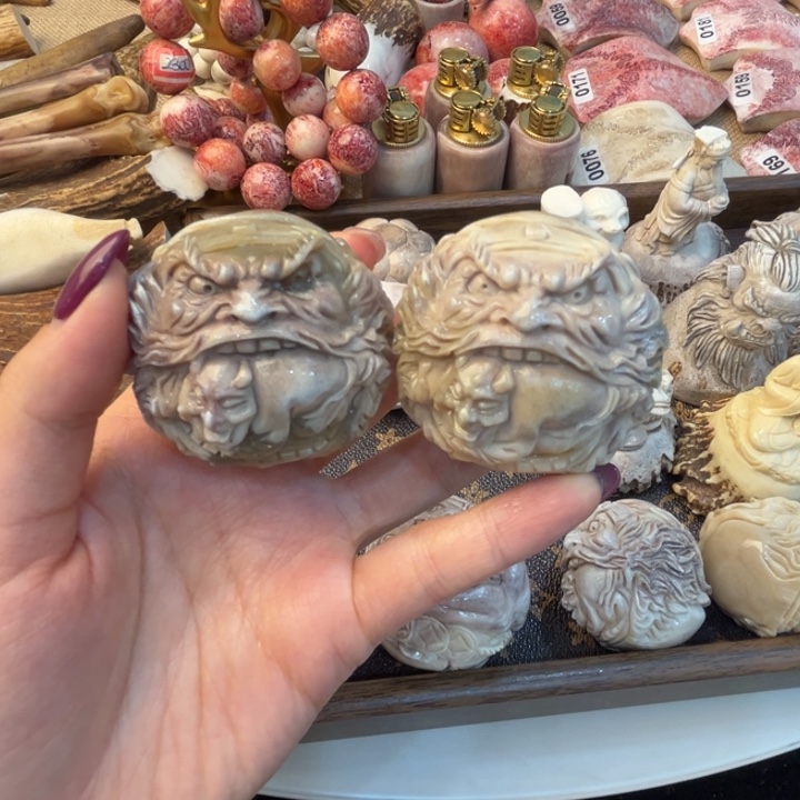 老***6养殖鹿角雕刻手球钟馗