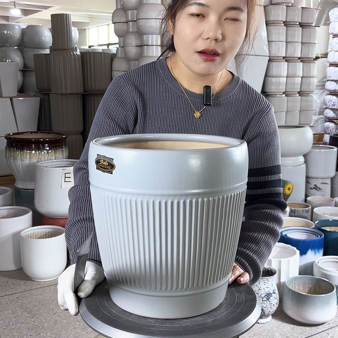 陶瓷口径24.5-26。浅灰