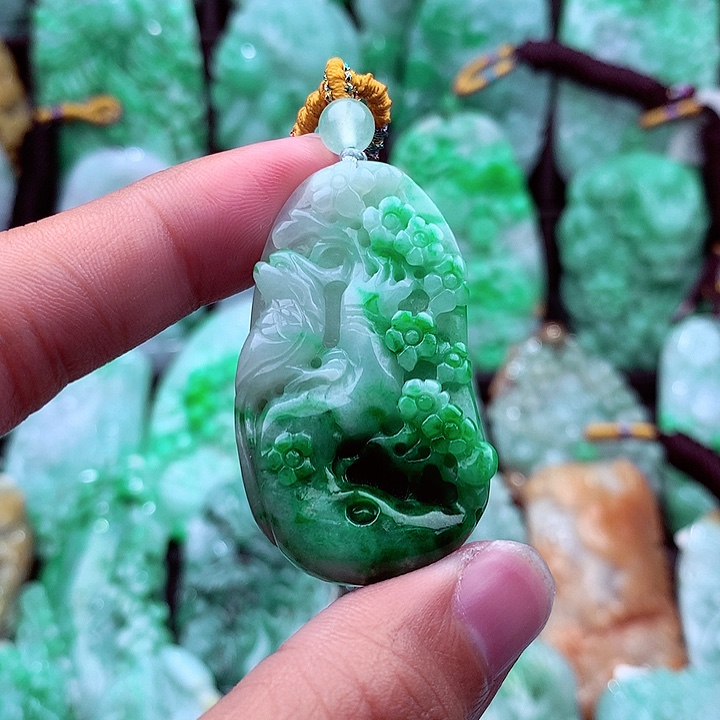 翡翠吊坠(不含链)未镶嵌