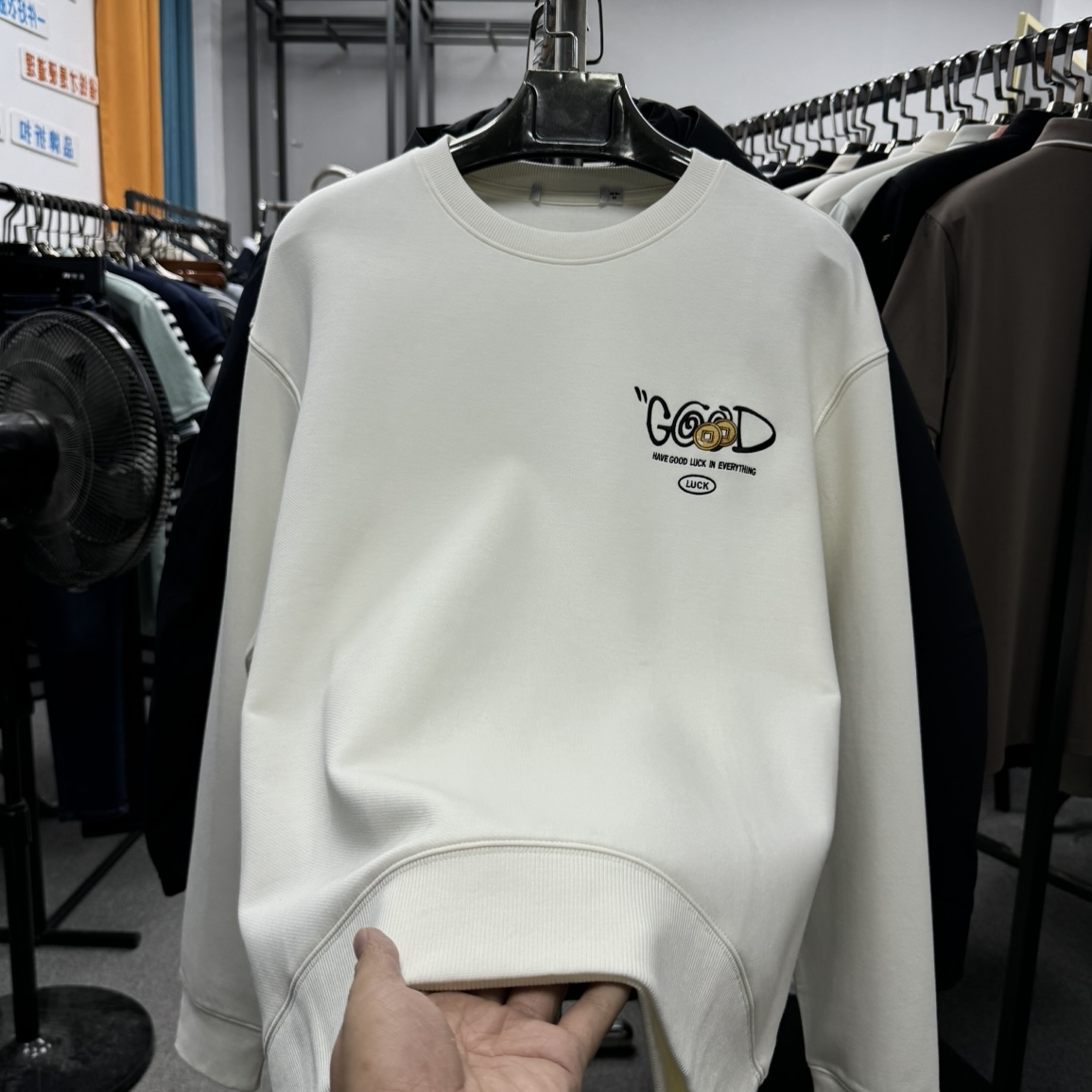秋季印花圆领款套头卫衣WY53055