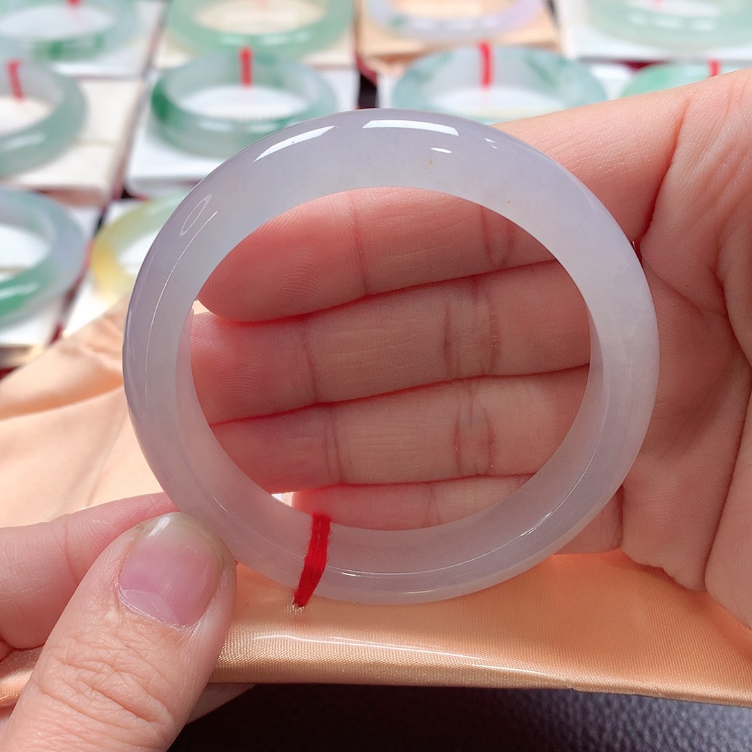 翡翠手镯未镶嵌天然A货翡翠