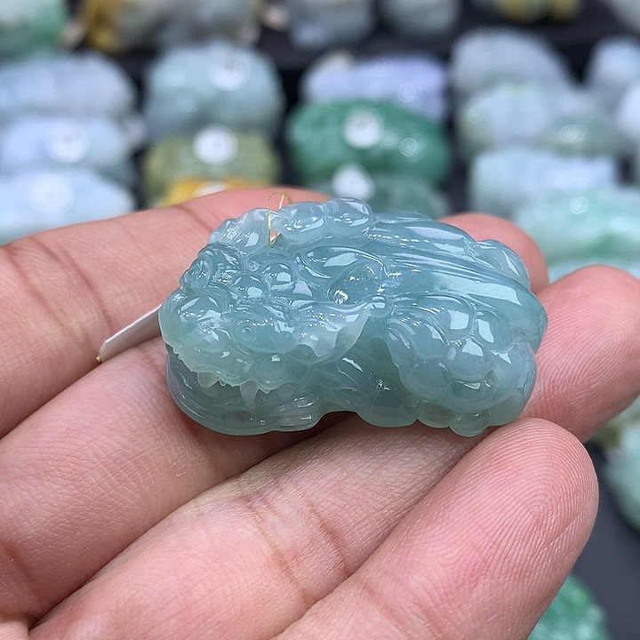 翡翠未镶嵌颈饰天然缅甸翡翠貔貅吊坠