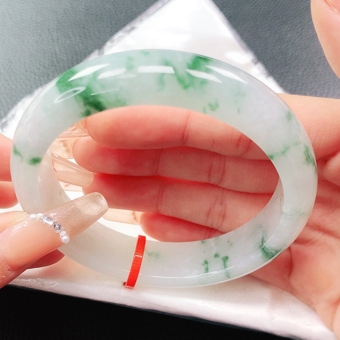 翡翠手镯未镶嵌用****658圈