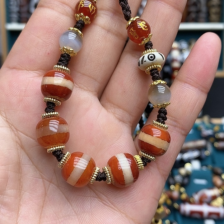 玛瑙/玉髓颈饰合金