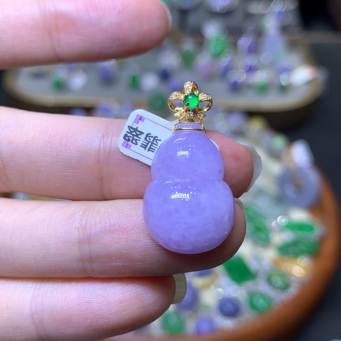 【闪购商品】翡翠颈饰18K金镶嵌翡翠吊坠项链