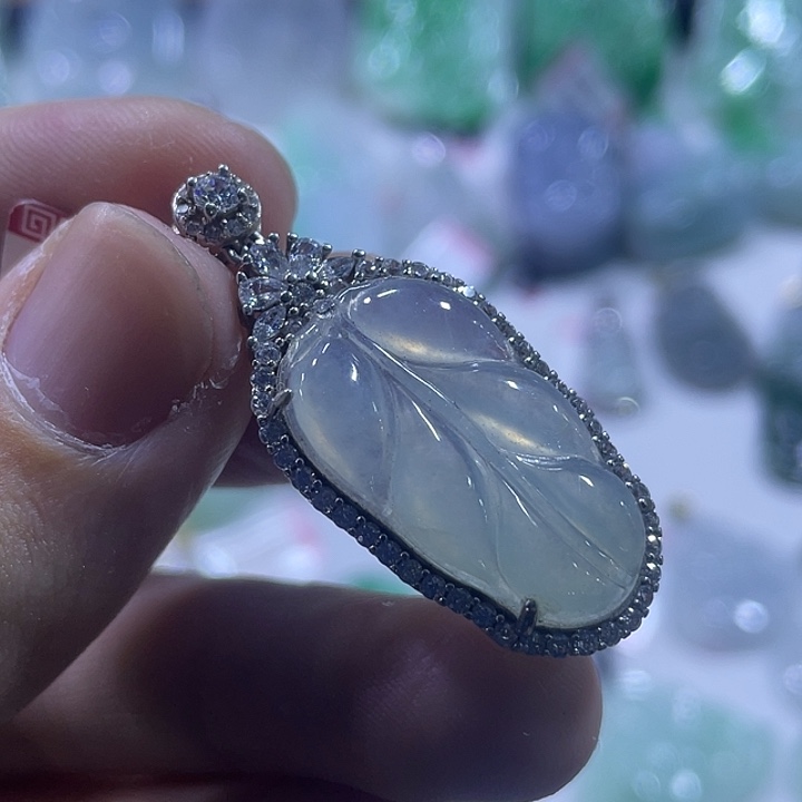 翡翠银S925镶嵌颈饰翡翠