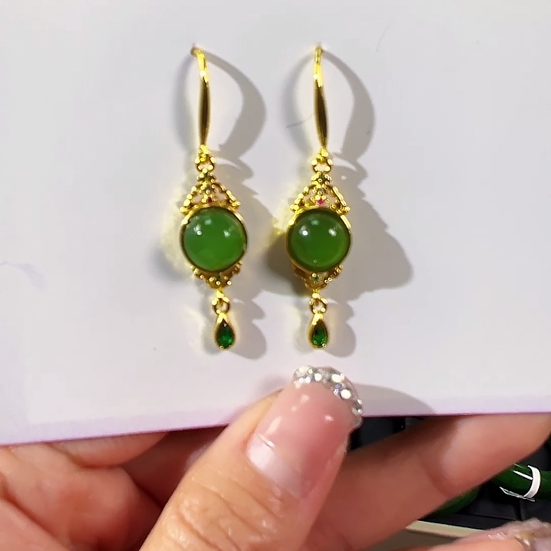 和田玉（碧玉）合金耳饰