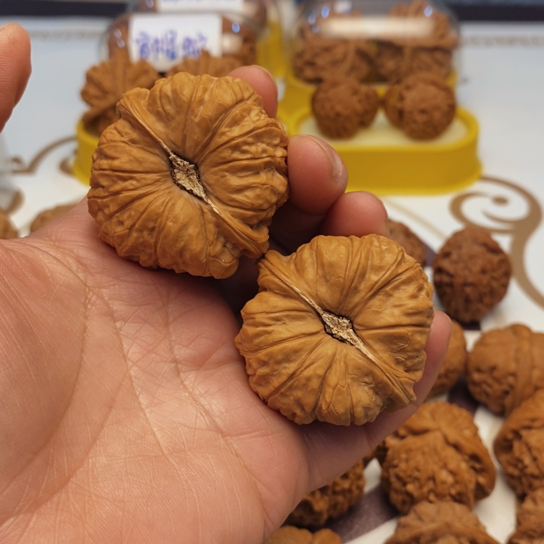 文玩核桃吊坠南瓜墩45尺全品