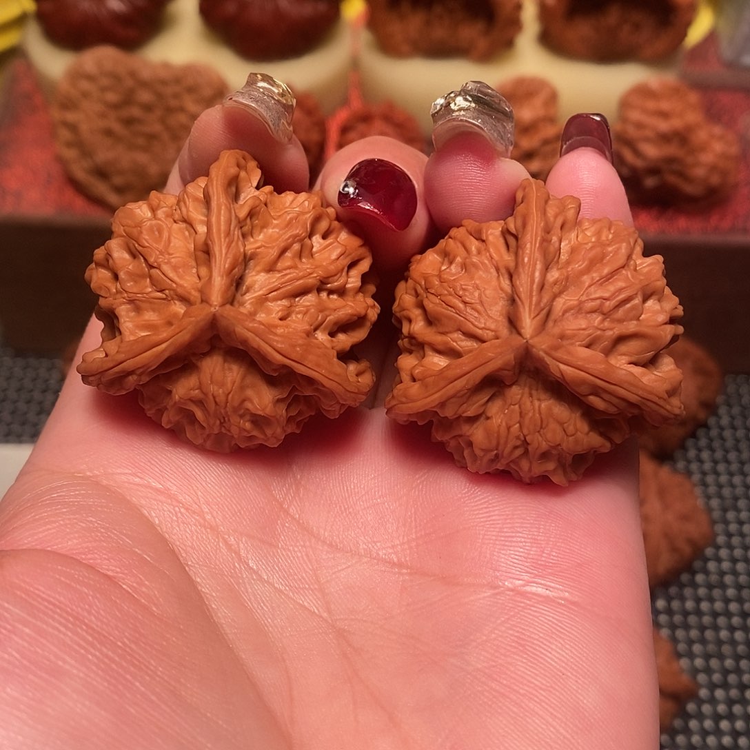心****文玩核桃吊坠三棱