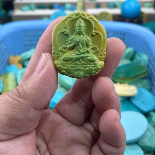 未镶嵌菱锰矿珠宝半成品