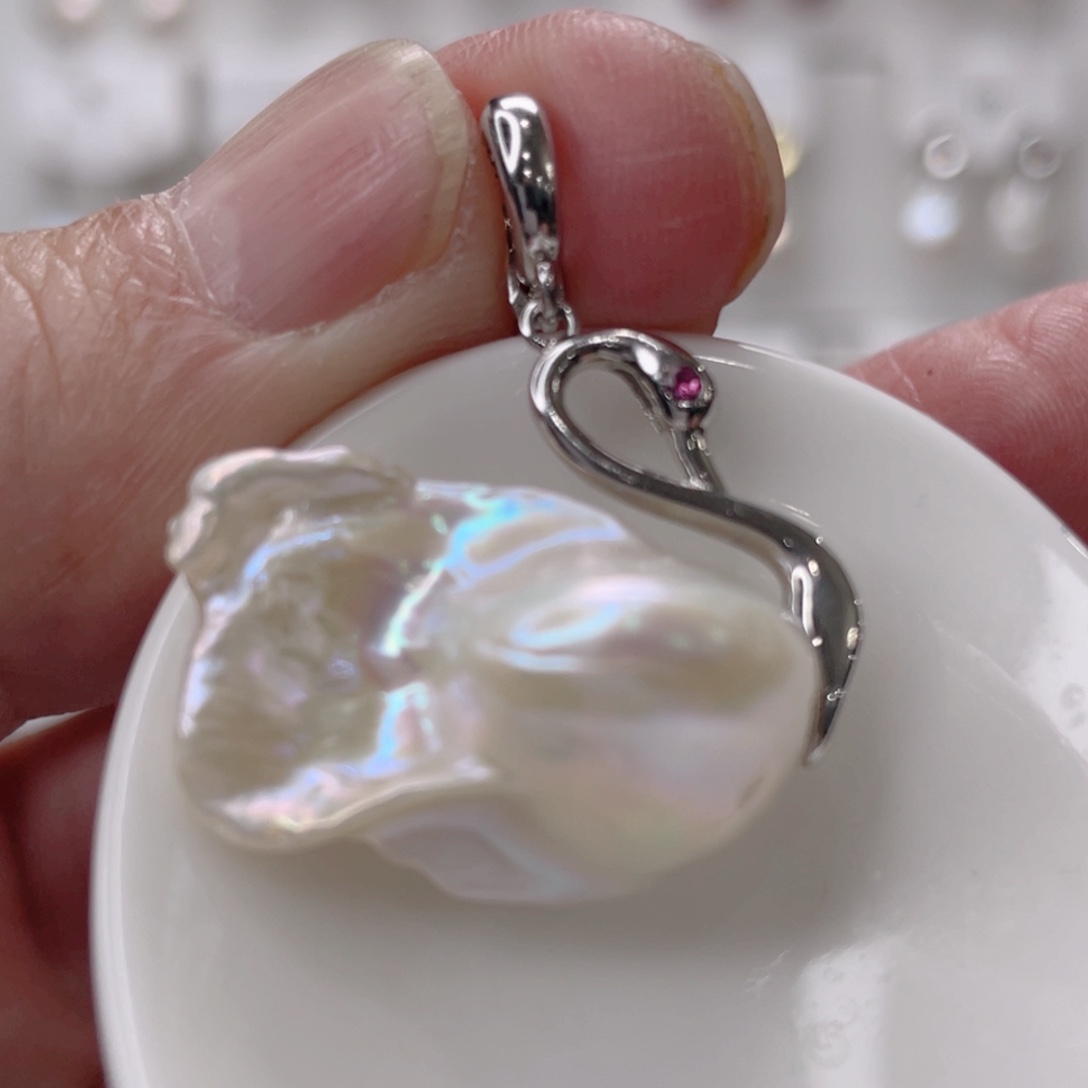 颈饰未镶嵌淡水珍珠