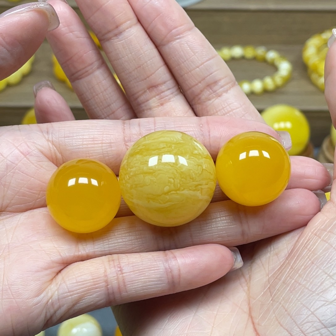 蜜蜡裸石未镶嵌皮*下