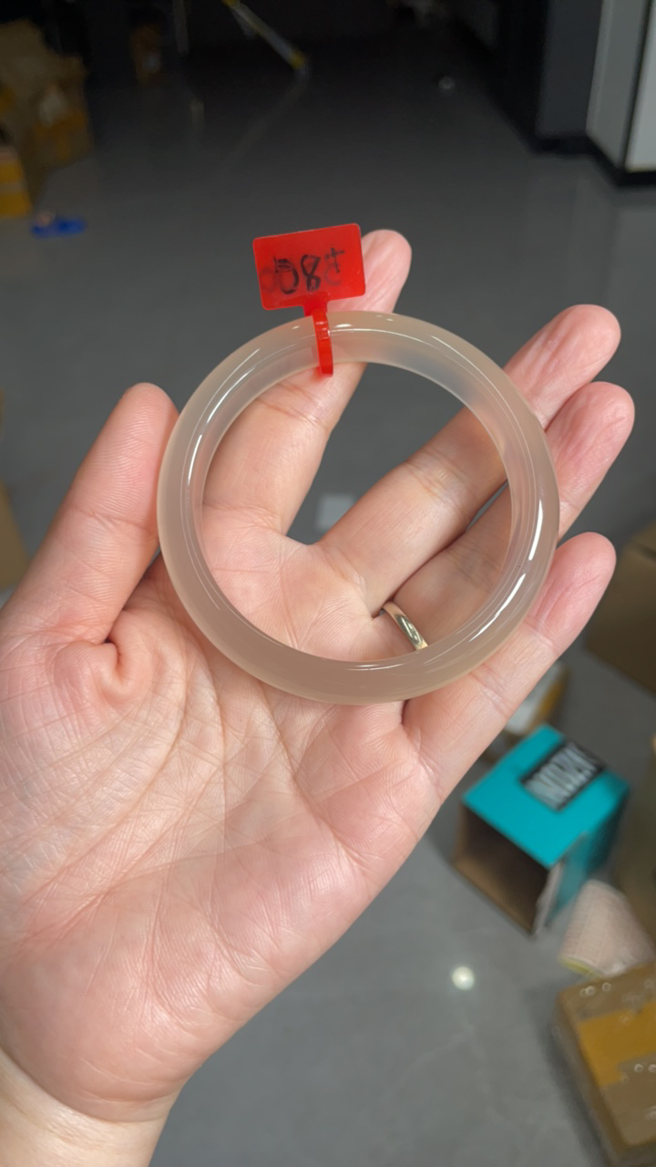 天然玛瑙 香槟斤 好看大气 