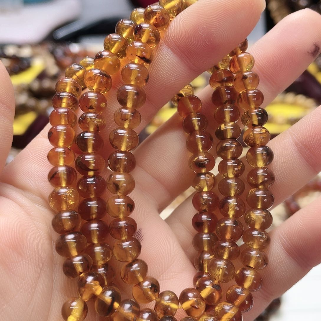 琥珀裸石未镶嵌七