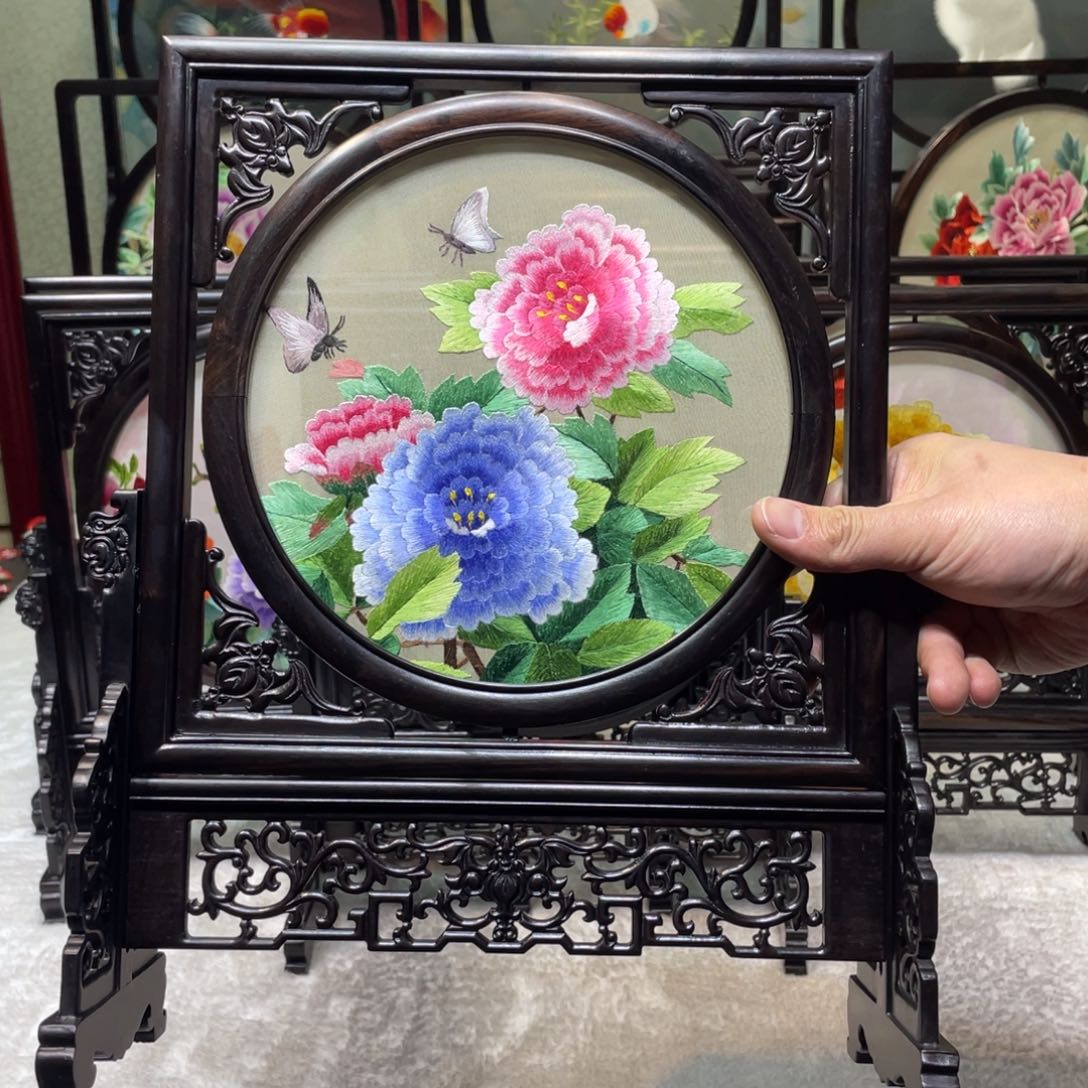 刺绣非遗传承摆件