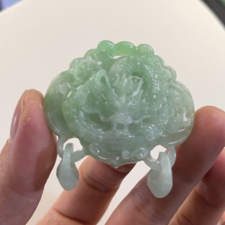 翡翠吊坠(赠链)未镶嵌代编织