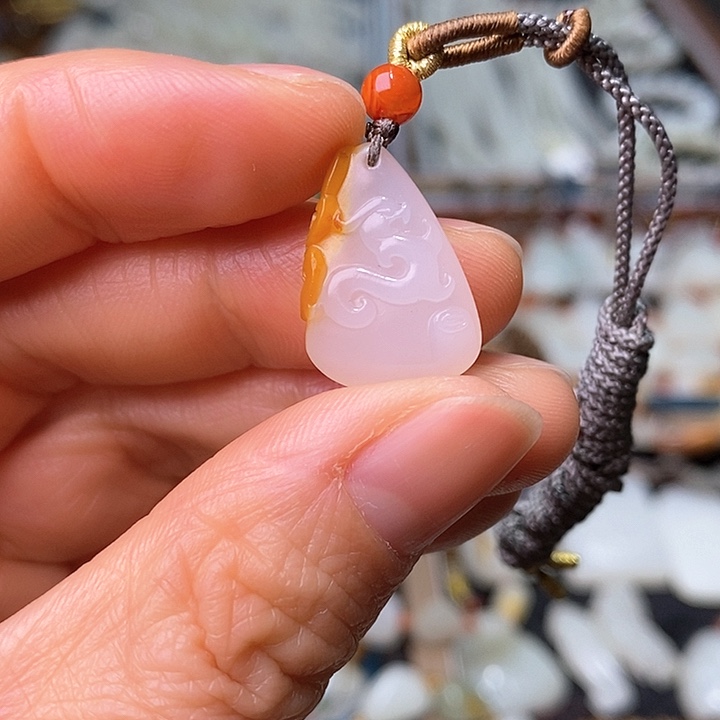 和田玉颈饰未镶嵌和田玉龙凤3.1克