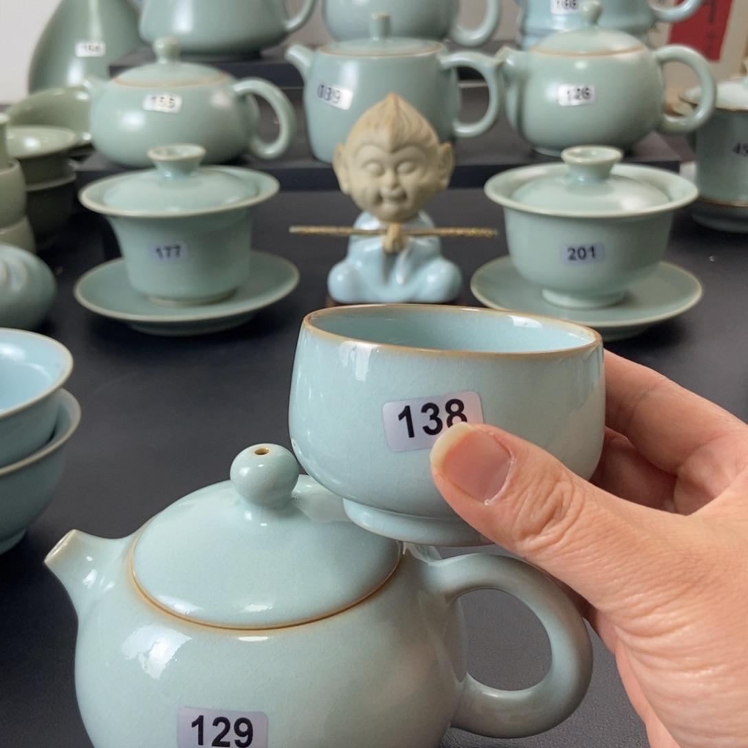 s***k天青釉水一壶一杯微瑕