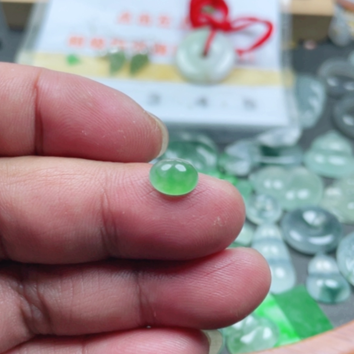 【闪购商品】翡翠颈饰未镶嵌翡翠