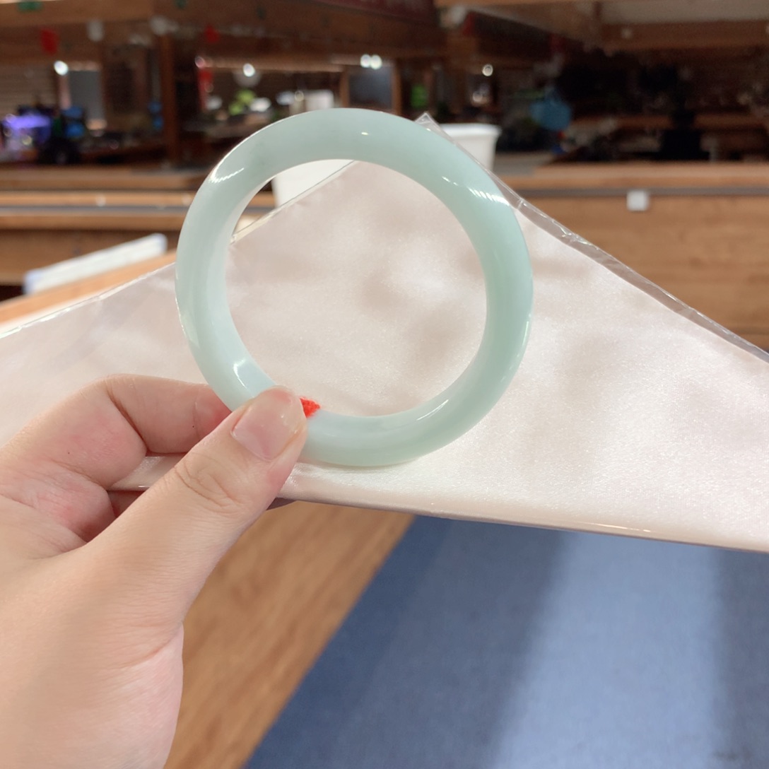 翡翠手镯未镶嵌买断