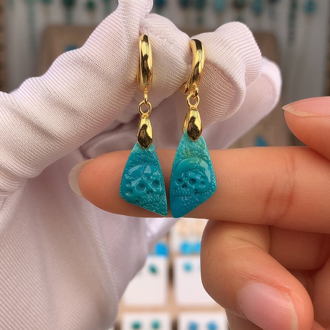 阿****绿松石未镶嵌耳饰