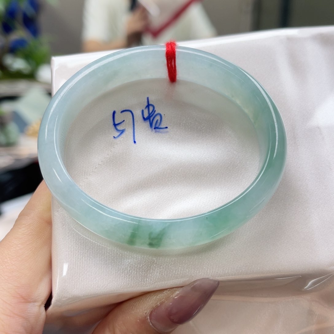 未镶嵌手镯翡翠翡翠