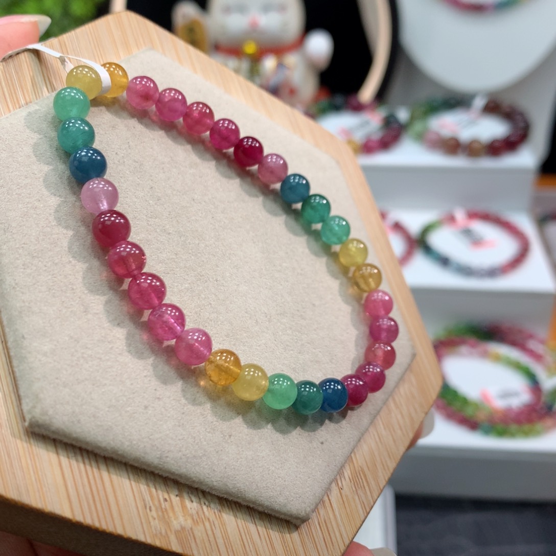 碧玺手链未镶嵌     5.9mmm