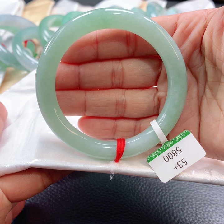 翡翠手镯未镶嵌54545454
