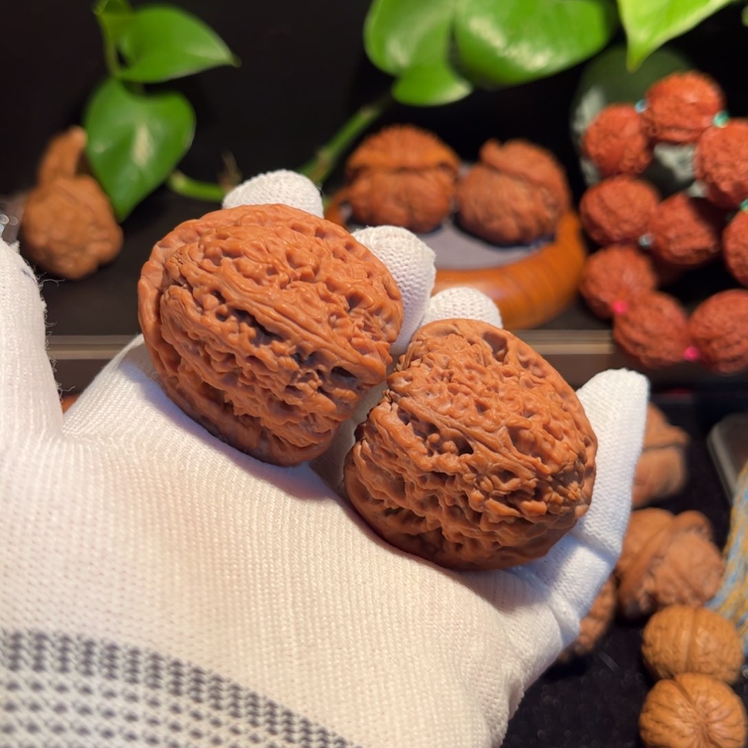 【闪购商品】文玩核桃把件a**吉南疆石