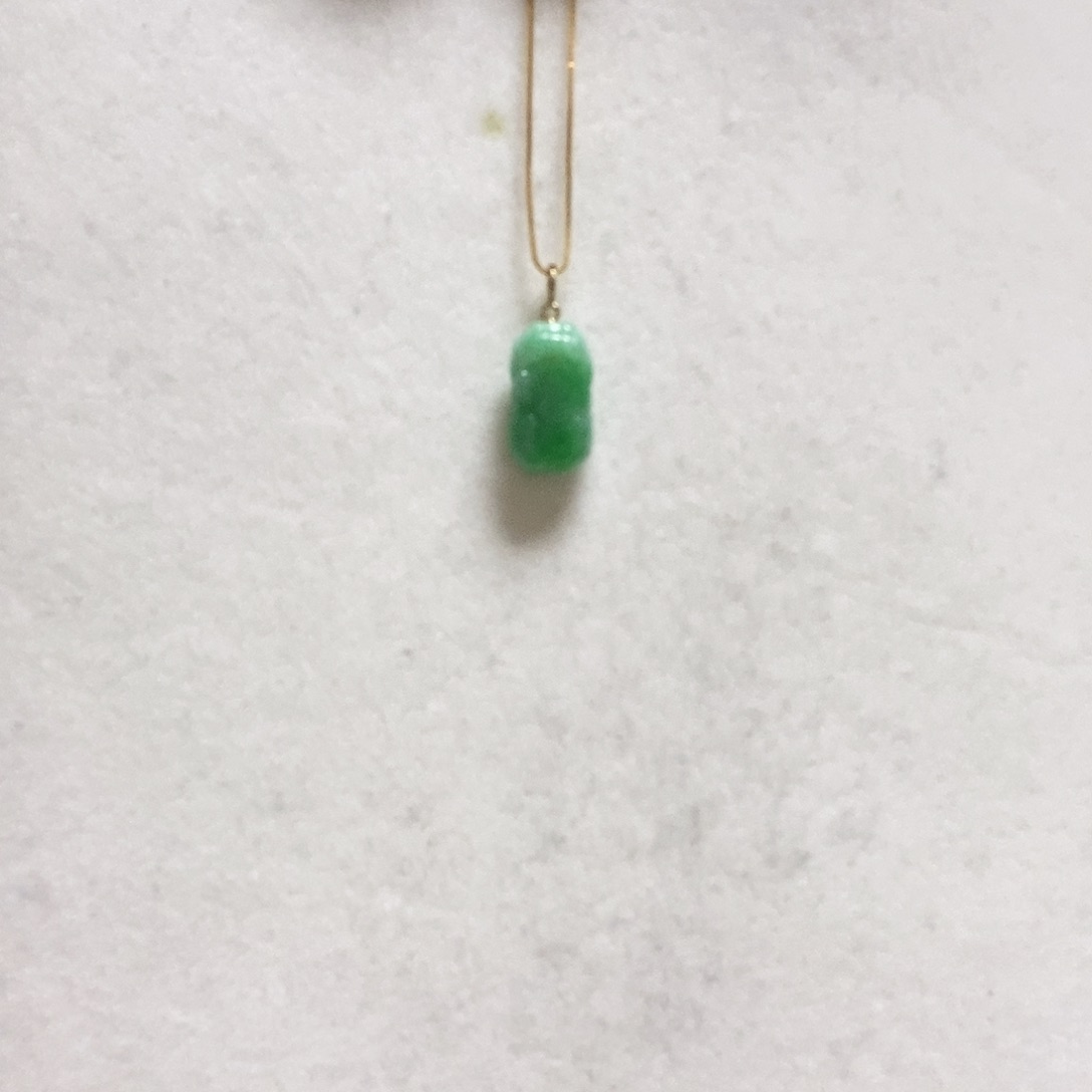 翡翠颈饰18K金镶嵌简单