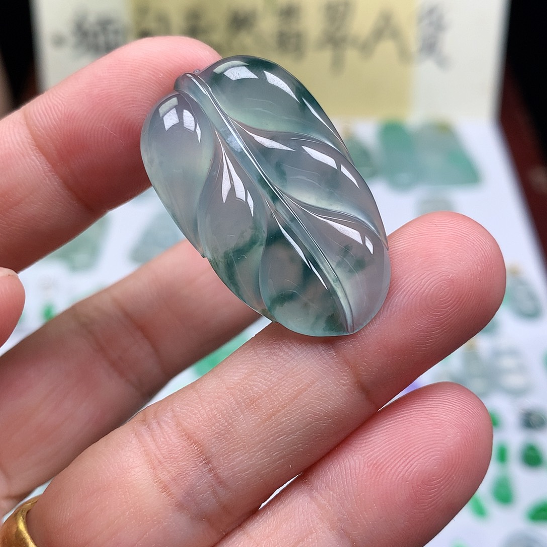 翡翠裸石缅甸天然A货翡翠冰种叶子