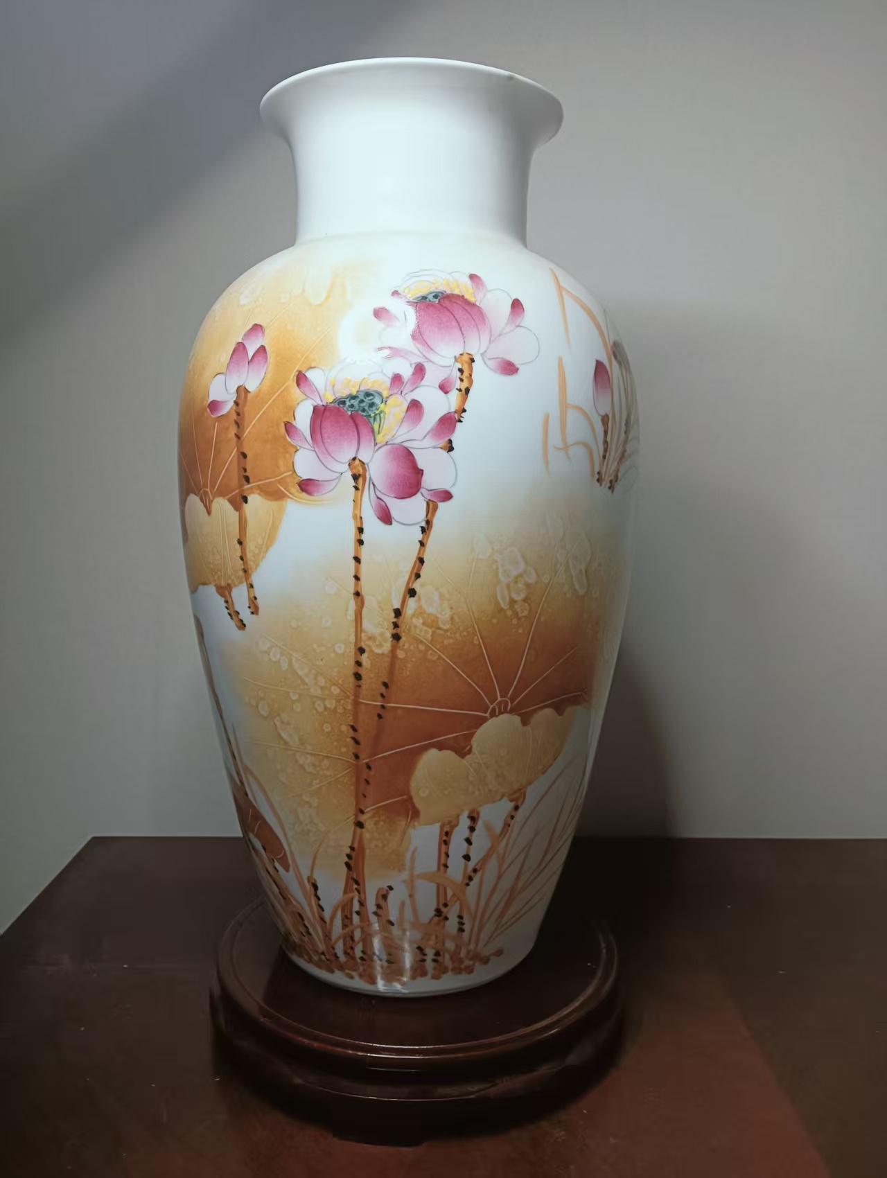 景德镇手工手绘瓷瓶