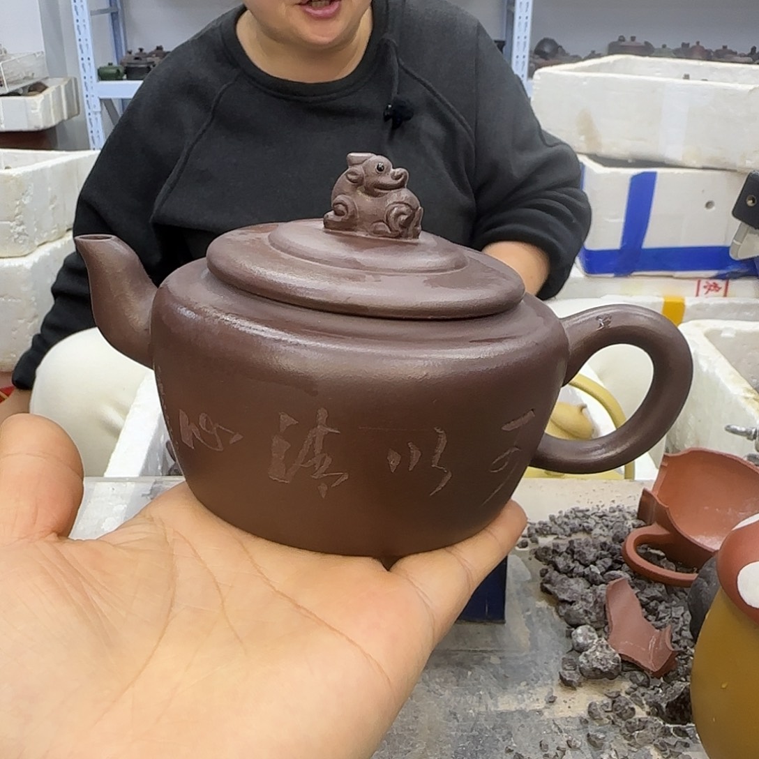 茶壶紫砂宜兴紫砂壶瑕疵处理